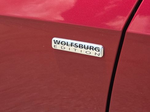 Used 2015 Volkswagen Passat 1.8T Wolfsburg Edition FWD image 13