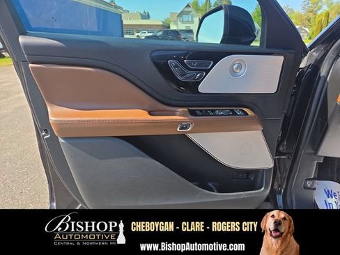 Used 2023 Lincoln Aviator Reserve w/ Equipment Group 201A AWD/4WD image 24