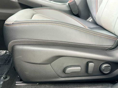 Certified 2025 Subaru Crosstrek 2.5i Limited w/ Popular Package #3A image 17