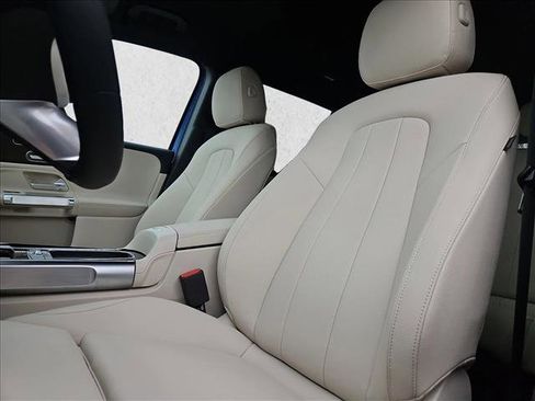 New 2026 Mercedes-Benz GLB 250 GLB 250 image 4