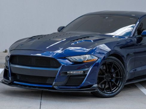 Used 2019 Ford Mustang GT w/ GT Performance Package RWD image 12