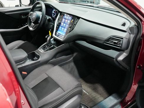 Used 2022 Subaru Outback Premium image 19