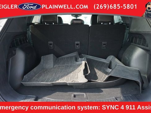 Used 2024 Ford Escape ST-Line w/ Tech Pack #1 AWD/4WD image 10
