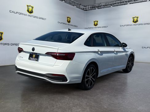 Used 2022 Volkswagen Jetta Sport FWD image 5