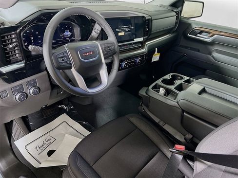 Used 2025 GMC Sierra 1500 Elevation image 10