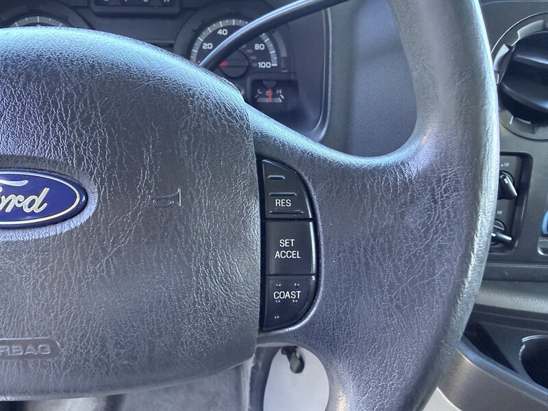 Used 2012 Ford E-350 and Econoline 350 XLT RWD image 13