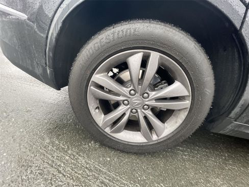 Used 2023 Acura MDX SH-AWD image 25