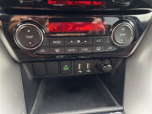 Used 2023 Mitsubishi Eclipse Cross SEL image 17