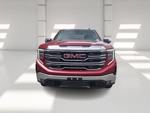 Used 2023 GMC Sierra 1500 SLT AWD/4WD image 2