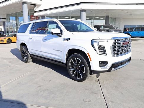 New 2026 GMC Yukon XL Denali w/ Denali Reserve Package image 8