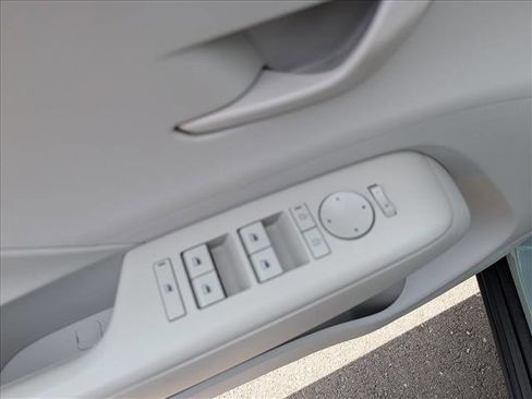 Certified 2024 Hyundai Kona SEL AWD/4WD image 27