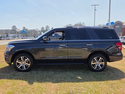 Used 2024 Ford Expedition Limited AWD/4WD image 5