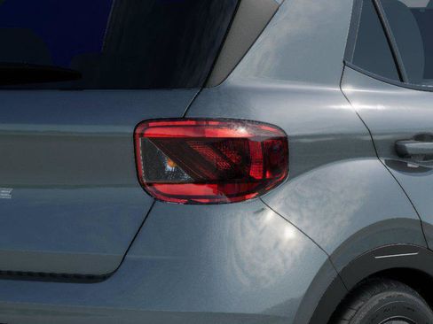 New 2026 Hyundai Venue SEL FWD image 10