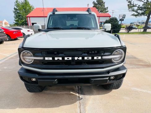 Used 2024 Ford Bronco Outer Banks w/ Sasquatch Package AWD/4WD image 8
