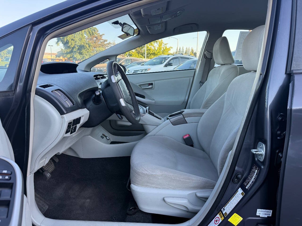 Used 2013 Toyota Prius Two FWD image 10
