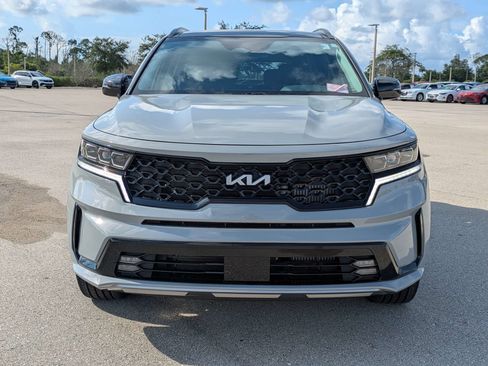 Certified 2023 Kia Sorento SX AWD/4WD image 3