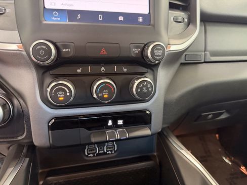 Used 2024 RAM 1500 Big Horn AWD/4WD image 16
