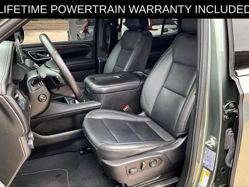 Used 2023 Chevrolet Tahoe LT w/ LT Signature Plus Package image 27