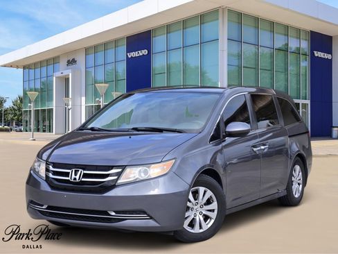 Used 2016 Honda Odyssey SE image 1