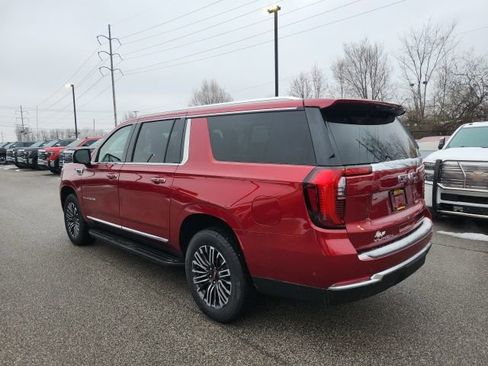 New 2025 GMC Yukon XL Elevation image 7