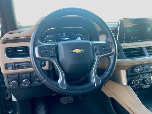 Used 2023 Chevrolet Tahoe Premier w/ Advanced Technology Package RWD image 11