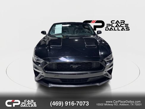 Used 2020 Ford Mustang Convertible w/ Equipment Group 101A RWD image 9