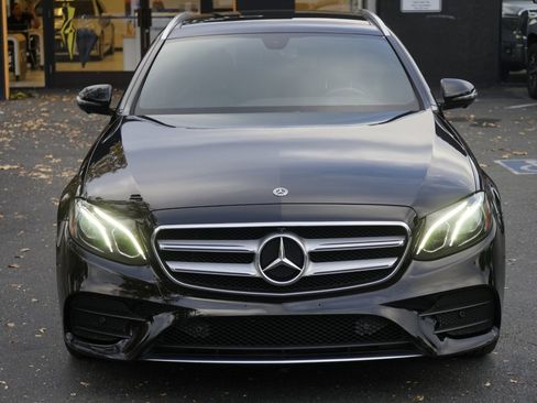Used 2020 Mercedes-Benz E 450 4MATIC Wagon w/ Premium Package image 4