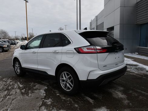 Used 2024 Ford Edge SEL w/ Convenience Package image 4