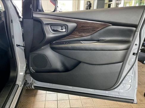 Used 2024 Nissan Murano Platinum AWD/4WD image 21