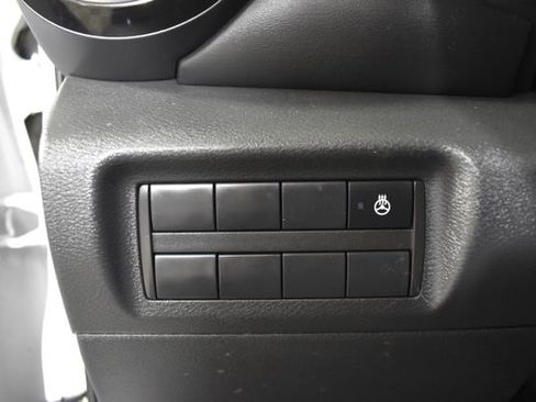 Used 2021 Nissan Kicks SR w/ SR Premium Package FWD image 14