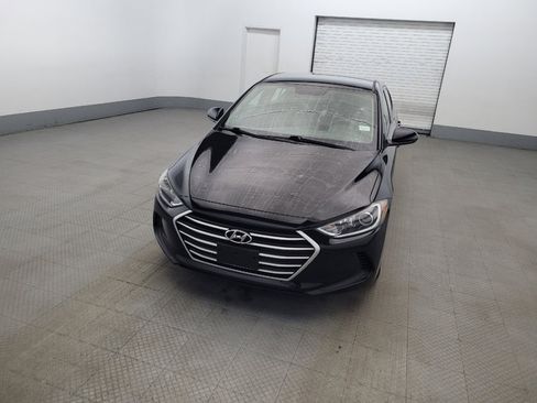Used 2018 Hyundai Elantra SE FWD image 14