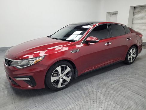 Used 2019 Kia Optima S w/ S Panoramic Sunroof Package FWD image 2