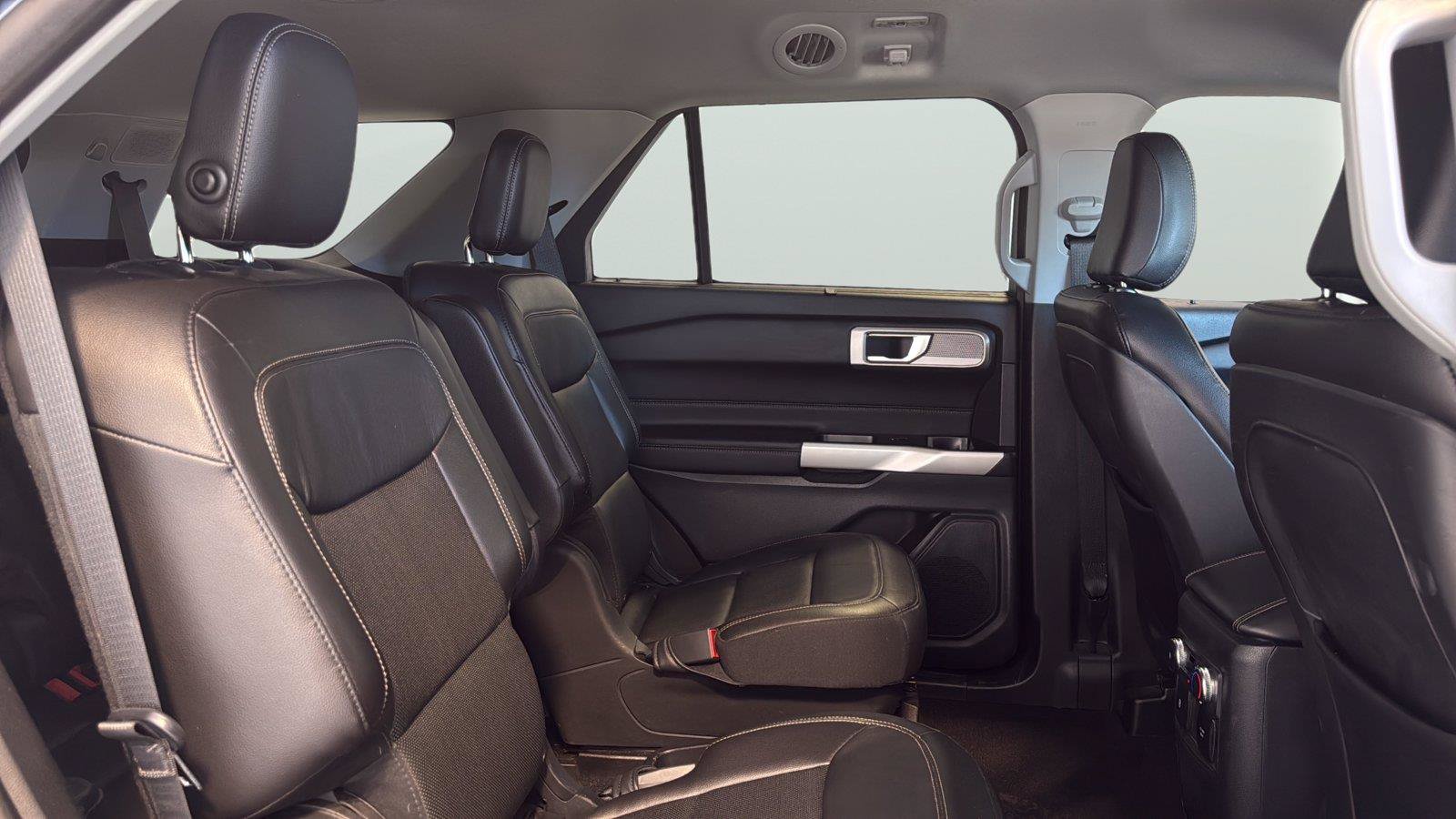 Certified 2020 Ford Explorer Limited AWD/4WD image 15