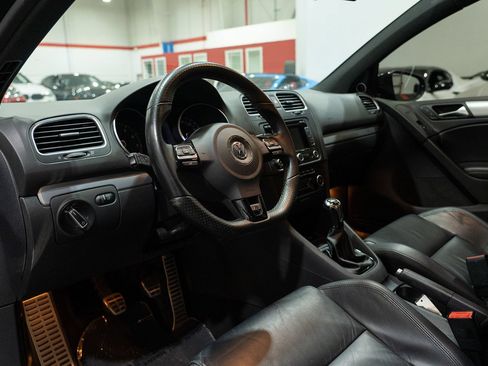 Used 2013 Volkswagen Golf R 4-Door AWD/4WD image 16