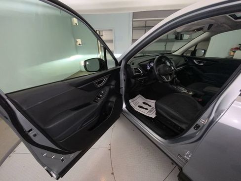 Used 2020 Subaru Forester Premium AWD/4WD image 11