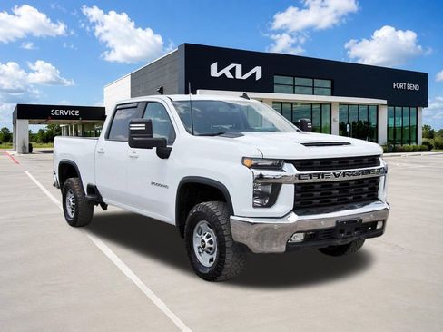 Used 2020 Chevrolet Silverado 2500 LT w/ All Star Edition AWD/4WD image 3
