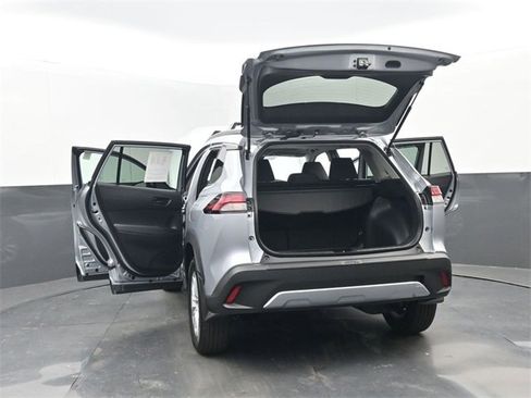 Used 2026 Toyota Corolla Cross LE w/ Moonroof Package image 34