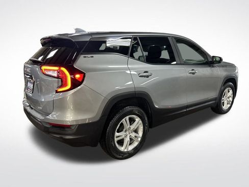 Certified 2024 GMC Terrain SLE image 5