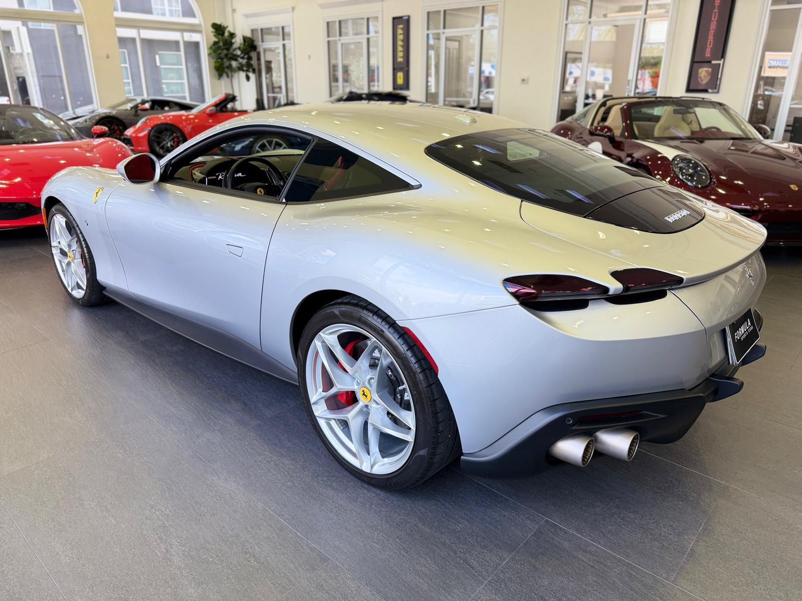 Used 2022 Ferrari Roma RWD image 19