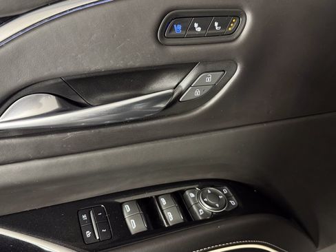 Used 2023 Cadillac Escalade V AWD/4WD image 16