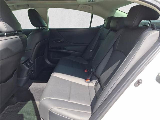 Used 2025 Lexus ES 350 w/ Premium Package FWD image 19