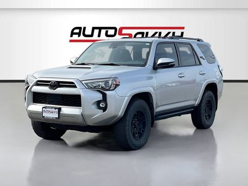 Used 2024 Toyota 4Runner TRD Off-Road Premium w/ Moonroof Package AWD/4WD image 3