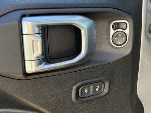 Used 2020 Jeep Wrangler Unlimited Sport S image 20