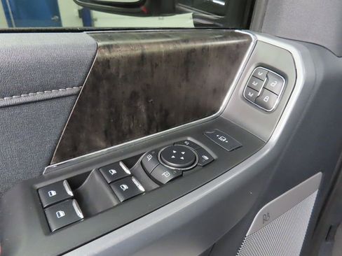 Used 2024 Ford F250 Lariat w/ Sport Appearance Package AWD/4WD image 60