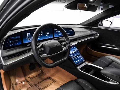 Used 2023 Lucid Air Grand Touring image 3