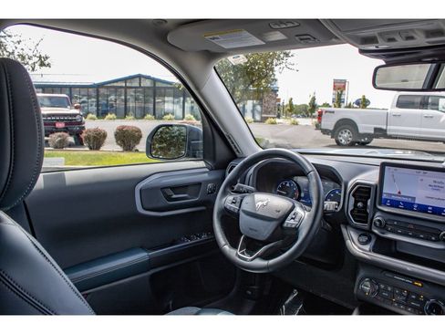 Used 2024 Ford Bronco Sport Outer Banks w/ Tech Package AWD/4WD image 22
