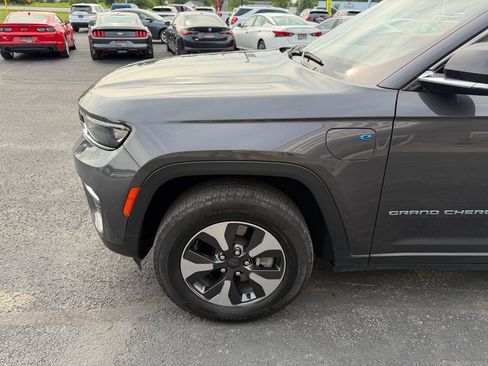 Used 2024 Jeep Grand Cherokee Limited 4xe AWD/4WD image 11