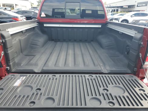 Certified 2022 Nissan Frontier SV image 8