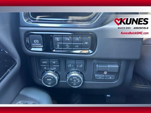 New 2026 GMC Yukon AT4 w/ AT4 Premium Plus Package AWD/4WD image 22