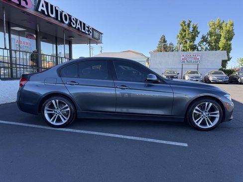 Used 2016 BMW 328i xDrive Sedan AWD/4WD image 2
